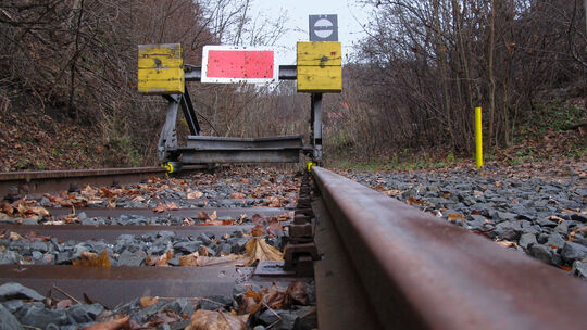 Die Kleine Teckbahn ist aufs Abstellgleis geraten. Für das Land hat ihre Reaktivierung derzeit keine Priorität. Die Kleine Teckbahn ist aufs Abstellgleis geraten. Für das Land hat ihre Reaktivierung derzeit keine Priorität.