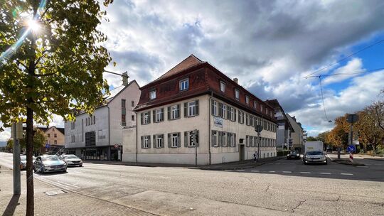 Die Diakonische Bezirksstelle im Johannes-Busch-Gemeindehaus und der Diakonieladen im benachbarten Eckpunkt bleiben am Standort