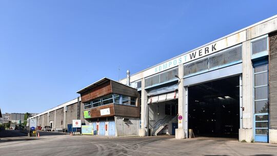Umbauarbeiten: Die Einfahrt zum Kompostwerk in Kirchheim wird erneuert, daher bleibt die Schrott-Annahmestelle zetiweise geschlo Umbauarbeiten: Die Einfahrt zum Kompostwerk in Kirchheim wird erneuert, daher bleibt die Schrott-Annahmestelle zetiweise geschlo