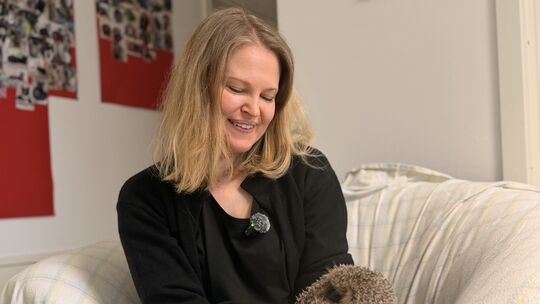 Marleen Job kümmert sich im Kirchheimer Tierschutzverein um die Aufzucht und Pflege von verwundeten oder jungen Igeln, bis sie b