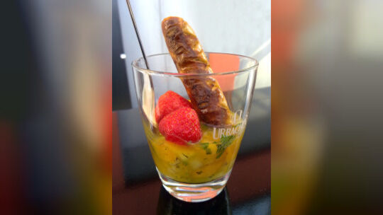 Mango Melonen Chatnay mit Bratwurst