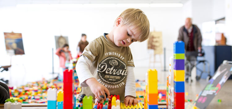 Im Teck-Center kann man entweder selbst mit Lego spielen oder die Werke von „Lego-Künstlern“ bestaunen. Am heutigen Mittwoch end