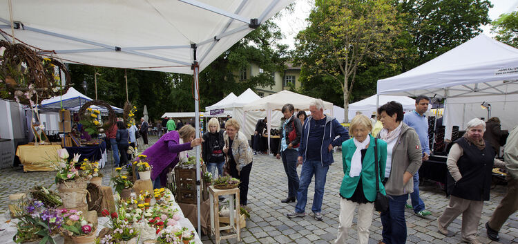 Künstlermarkt auf dem SchlossplatzFoto erneut verwendet 12.11.15