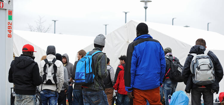 Die Hoffnung auf eine Zukunft in Deutschland erfüllt sich nicht für alle. Jeder zweite Asylsuchende hat aufgrund seiner Herkunft