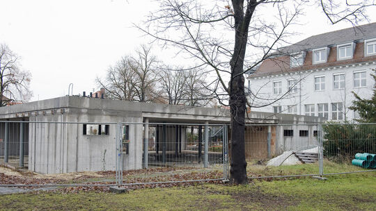 Baustelle , Baustop Krankenhaus Kirchheim