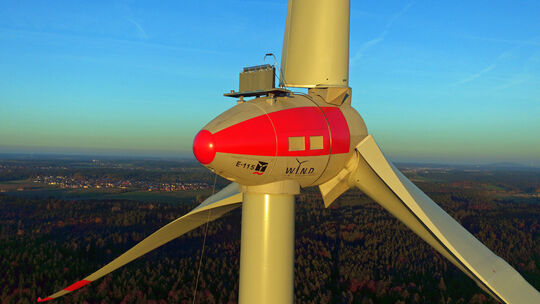 Ein kleines Team aus Kirchheim sorgt mit Wind für viel Energie. Fotos: pr/Thomas Krytzner