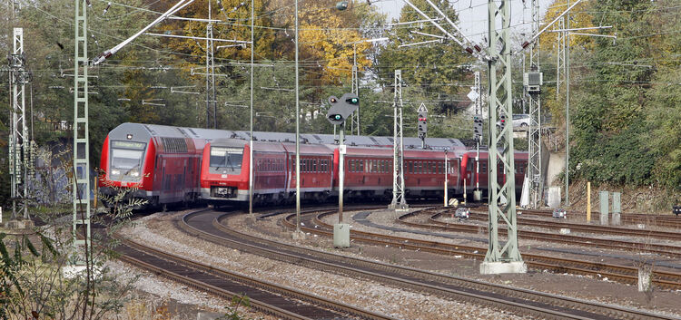 Die Wendlinger Kurve soll die Neubautrasse Stuttgart-Ulm mit der Neckartalbahn in Richtung Tübingen verbinden. Foto: nz