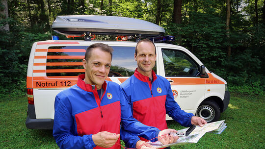Moritz Zeiger (links) und Edgar Balzer von der DRK-Bergwacht sind mit ihren Kameraden stets zur Stelle, wenn Menschen in Not ger Moritz Zeiger (links) und Edgar Balzer von der DRK-Bergwacht sind mit ihren Kameraden stets zur Stelle, wenn Menschen in Not ger
