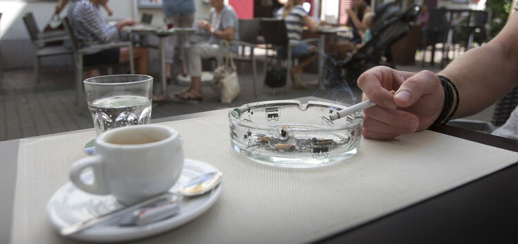 Seit zehn Jahren dürfen die Kirchheimer nur vor den Restaurants und Bars rauchen.Foto: Jean Luc-Jacques