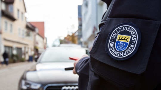 Immer öfter werden die Mitarbeiter des Vollzugsdiensts beleidigt und bedroht.Foto: Carsten Riedl