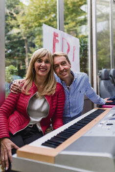 Haben jetzt weniger Zeit fürs gemeinsame Hobby Klavierspiel: Renata und Thomas Alt.Foto: Carsten Riedl