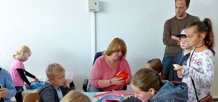 im Eduard-Mörike-Kindergarten gibt es für die Kinder jetzt genügend Raum, um sich künstlerisch auszutoben. Foto: Sabine Ackerman