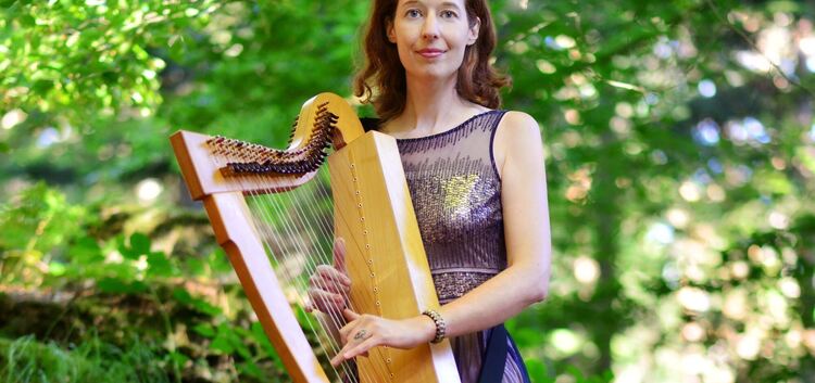 Nadia Birkenstock entführt mit ihrer Harfe in eine andere Welt. Foto: pr