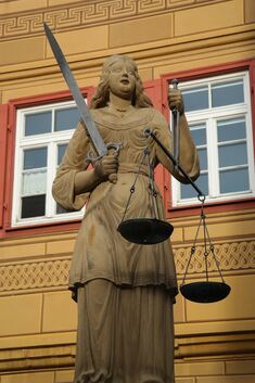 Die zwei Männer aus Lenningen wollen vor Gericht ein Geständnis ablegen. Symbolbild