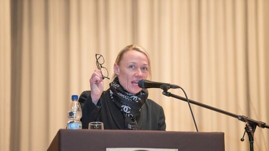 Fridi Miller hat wenig Interesse am Ort selbst bekundet.