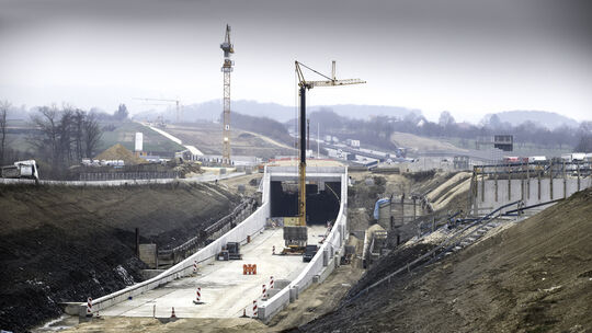 ICE-Trasse zwischen Albvorlandtunnel und Bosslertunnel,Rastplatz Urweltfunde Weilheim ICE-Trasse zwischen Albvorlandtunnel und Bosslertunnel,Rastplatz Urweltfunde Weilheim