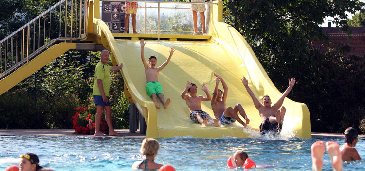 Die Breitrutsche ist eine der Attraktionen des Lenninger Freibads. Auch in diesem Sommer soll sie Wasserratten Spaß garantieren.