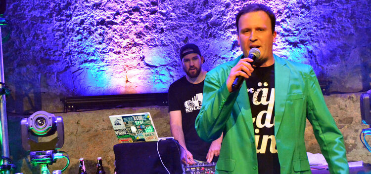Hip-Hop in der Bastion: Rapper „Fränk da Tänk“ stellt seine neue Platte voller witziger Geschichten vor.Foto: Günter Kahlert