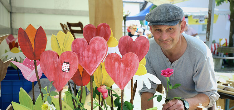 Haltbare und vergängliche Blumen erfreuten die Herzen beim Markt in Gutenberg.Foto: Daniela Haußmann