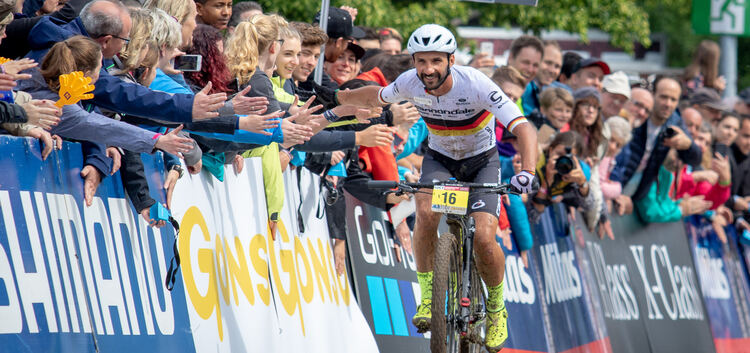Happy im Ziel: Manuel Fumic war mit dem neunten Platz in Albstadt nicht unzufrieden. Foto: Sebastian Sternemann