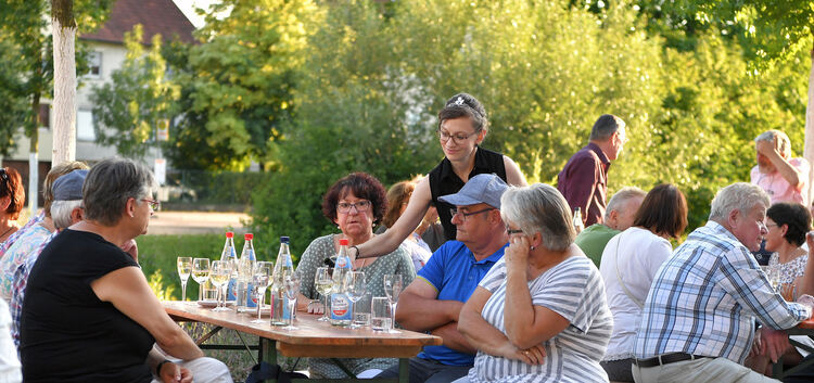Kenner trinken Württemberger, Weinprobe mit Andreas Kenner und Weinprinzessin