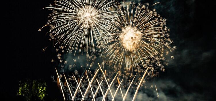 Am Sonntagabend begeisterten die Fachleute aus Südkorea mit einem „phänomenalen“ Feuerwerk, so die Veranstalter. Den Auftakt der