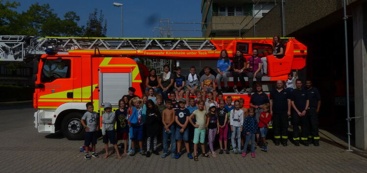 Die Kinder besuchten die Feuerwehr. Foto: pr