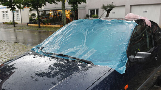 Unwetter, Hagel, Auto, Frontscheibe