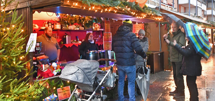Weihnachtsmarkt Wendlingen auf dem Marktplatz, Adventsmarkt