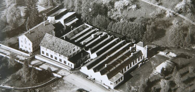 Das Fabrikgebäude existiert heute nicht mehr. An dieser Stellen stehen heute Wohnungen und Kleinbetriebe.Foto: Vereinsarchiv