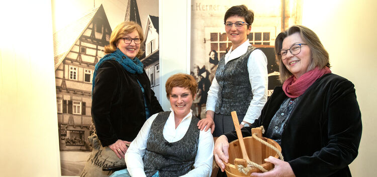 Ute Gutekunst-Rudolph, Verena Grötzinger, Andrea Raichle und Ursula Sander (von links) sind die Frauen der ersten Stunde und tra