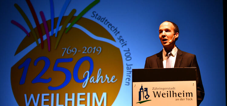 Weilheims Bürgermeister Johannes Züfle warb für ein Jubiläumsprogramm, an dem alle teilhaben dürfen.Foto: Markus Brändli