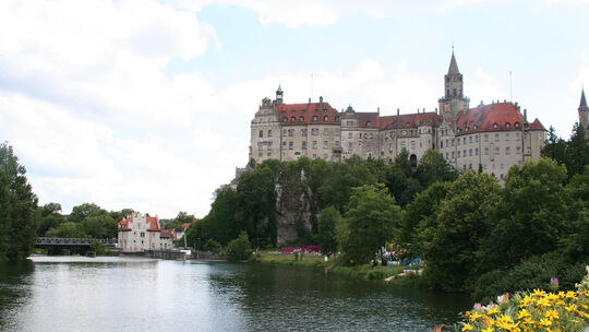 Von fast jedem Punkt der Gartenschau in Sigmaringen sieht man das prächtige Schloss. Auch die Donau spielt eine große Rolle auf