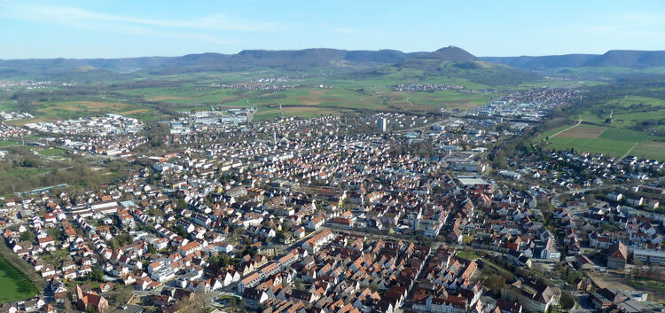 Die Kommunen wachsen weiter in die Fläche.  Luftbild: Werner Feirer