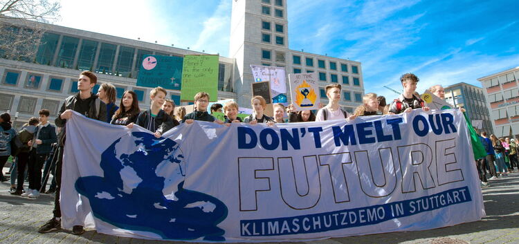 Friday for Future Bundesweit hat die Fridays for Future -Bewegung zum Schulstreik für den Klimaschutz aufgerufen, in Stuttgart f