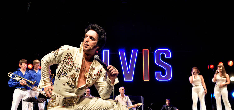 Nils Strassburg verkörpert Elvis.Foto: WLB