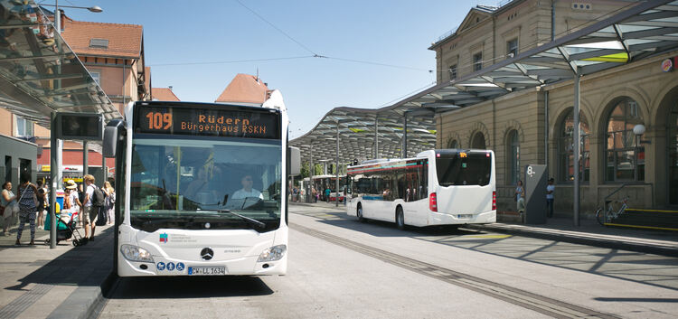 Tarifverträge in der Busbranche: Die Gewerkschaft Verdi moniert strukturelle Probleme.Foto: Roberto Bulgrin
