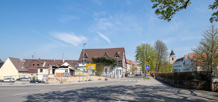 Das Eckhaus an der Einmündung der Schülestraße in die Alleenstraße soll neu gebaut werden. Der Gemeinderat hat jetzt eine maxima