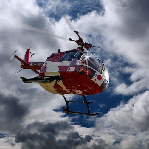 Per Hubschrauber wurde der verunglückte Kletterer abtransportiert. Foto: Symbolbild