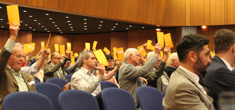 Die Vertreter stimmten einer Dividende von vier Prozent einstimmig zu.Foto: Cornelia Wahl