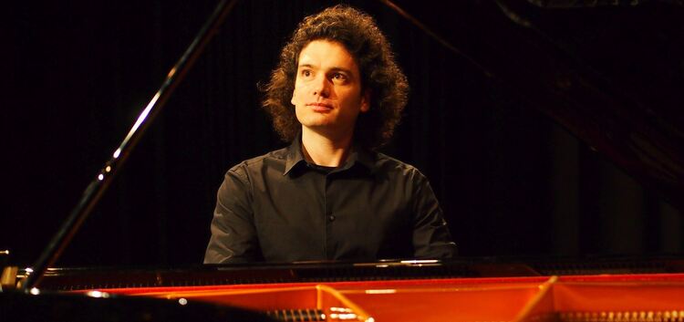 Mehrfach international ausgezeichnet: Pianist Johannes Gaechter
