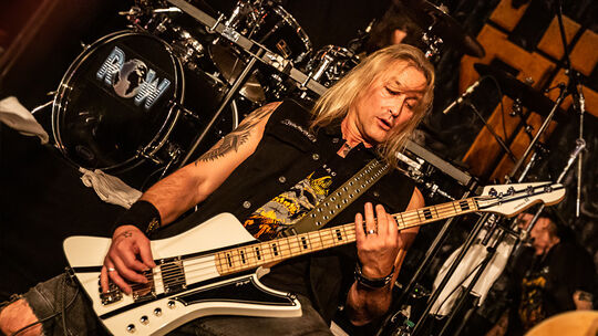 Die Schwermetaller spielen beim „ROW“ alle für einen guten Zweck.Fotos: pr Die Schwermetaller spielen beim „ROW“ alle für einen guten Zweck.Fotos: pr