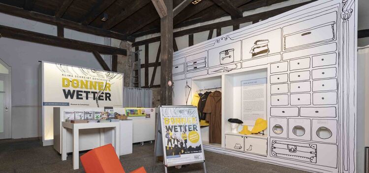 Treffpunkt: Das Foyer der Mitmachausstellung „Donnerwetter! Klima schreibt Geschichte“ im Museum im Schwörhaus. Foto: Michael Sa