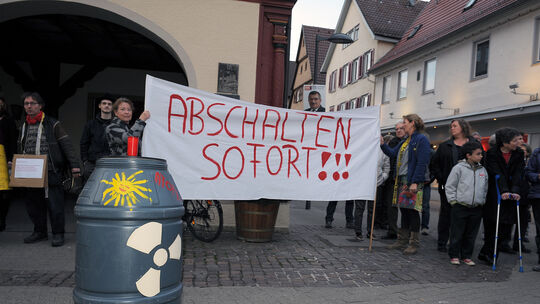 Mahnwache vor dem Rathaus fr Fukushima / Atomreaktor Zwischenfall