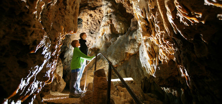 Die Gutenberger Höhlen gelten als die schönsten Tropfsteinhöhlen der Schwäbischen Alb. Foto: pr