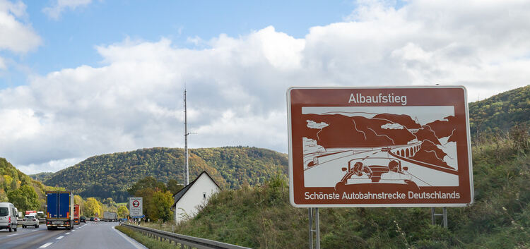 Autobahnschild "Albaufstieg"