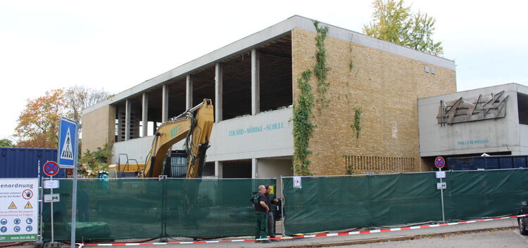 Der „Rohbau“ steht noch. Aber die alte Eduard-Mörike-Halle in Ötlingen wird schon bald Platz machen für den Neubau, der 7,75 Mil