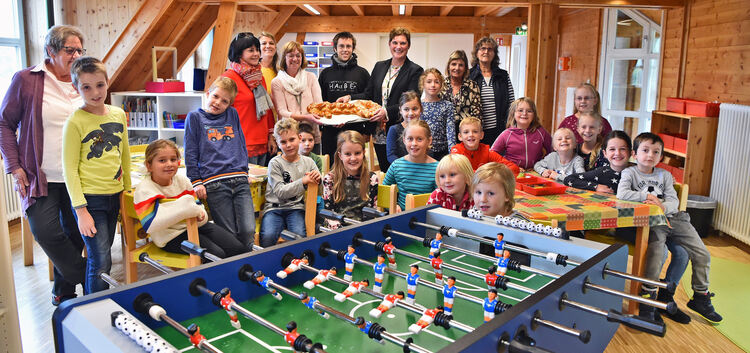 Freude bei Kindern und Erziehern: Sie konnten die neuen Räume der Schulkindbetreuung beziehen. Foto: Markus Brändli