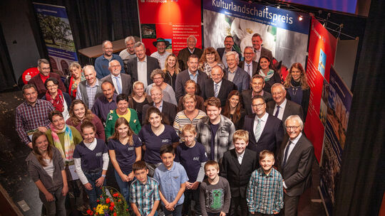 Strahlende Gesichter: Alle Gewinner des Kulturlandschaftspreises, der in Rottenburg zum 29. Mal vergeben wurde. Foto: pr