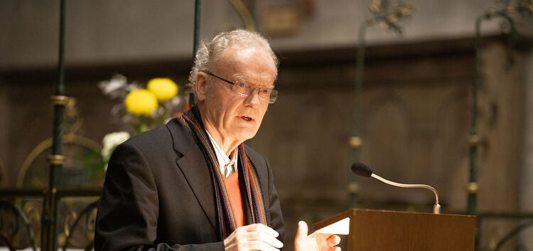 Friedrich Schorlemmer sprach eindringlich zu den Zuhörern in der Kirchheimer Martinskirche.Foto: Jean-Luc Jacques